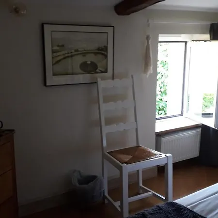 Noire Bed & Breakfast